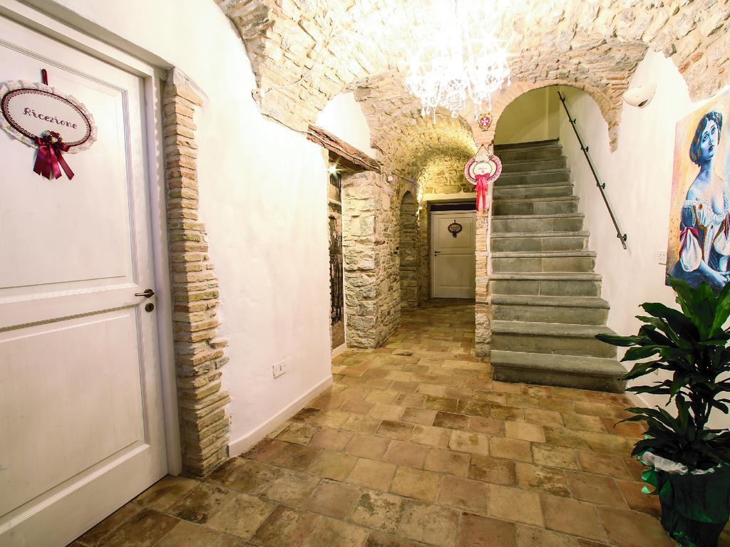 Отель I Templari Di Alberona Экстерьер фото
