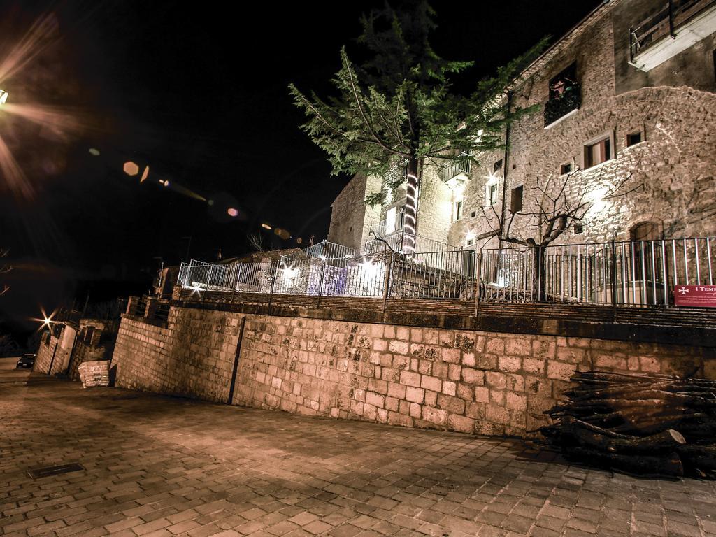 Отель I Templari Di Alberona Экстерьер фото