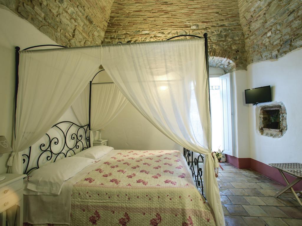 Отель I Templari Di Alberona Номер фото