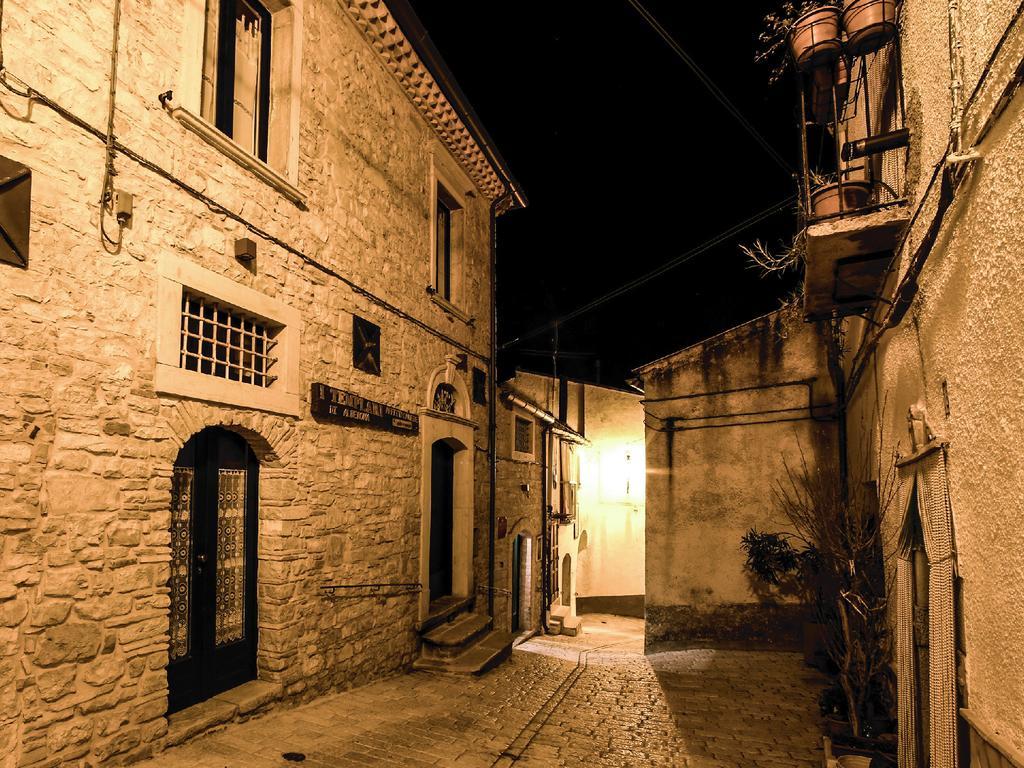 Отель I Templari Di Alberona Экстерьер фото